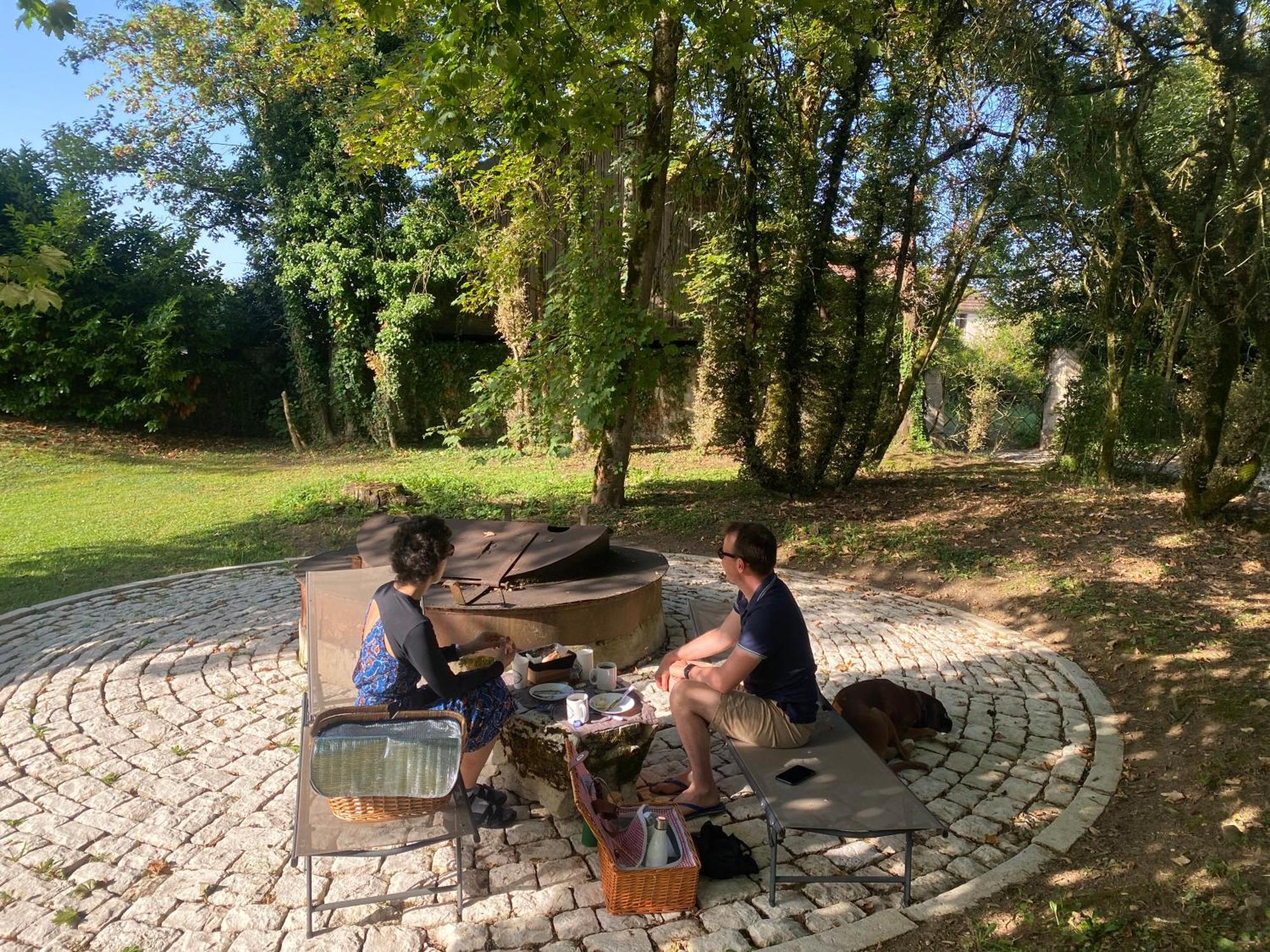 Le Colombier De Malpas Bed & Breakfast Quingey Bagian luar foto