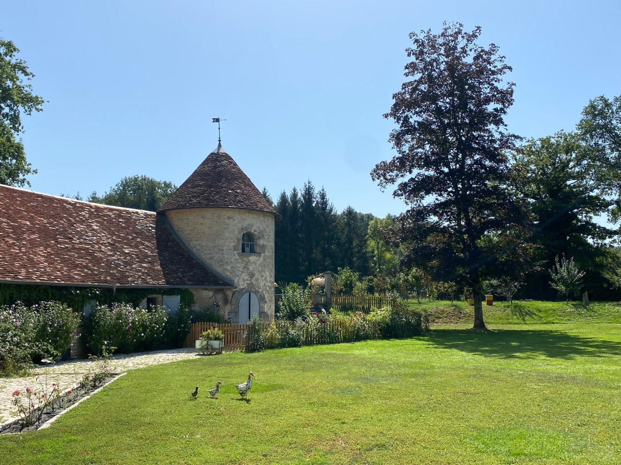 Le Colombier De Malpas Bed & Breakfast Quingey Bagian luar foto