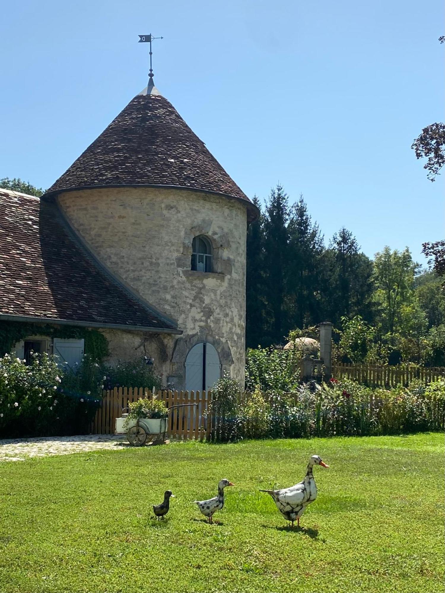 Le Colombier De Malpas Bed & Breakfast Quingey Bagian luar foto