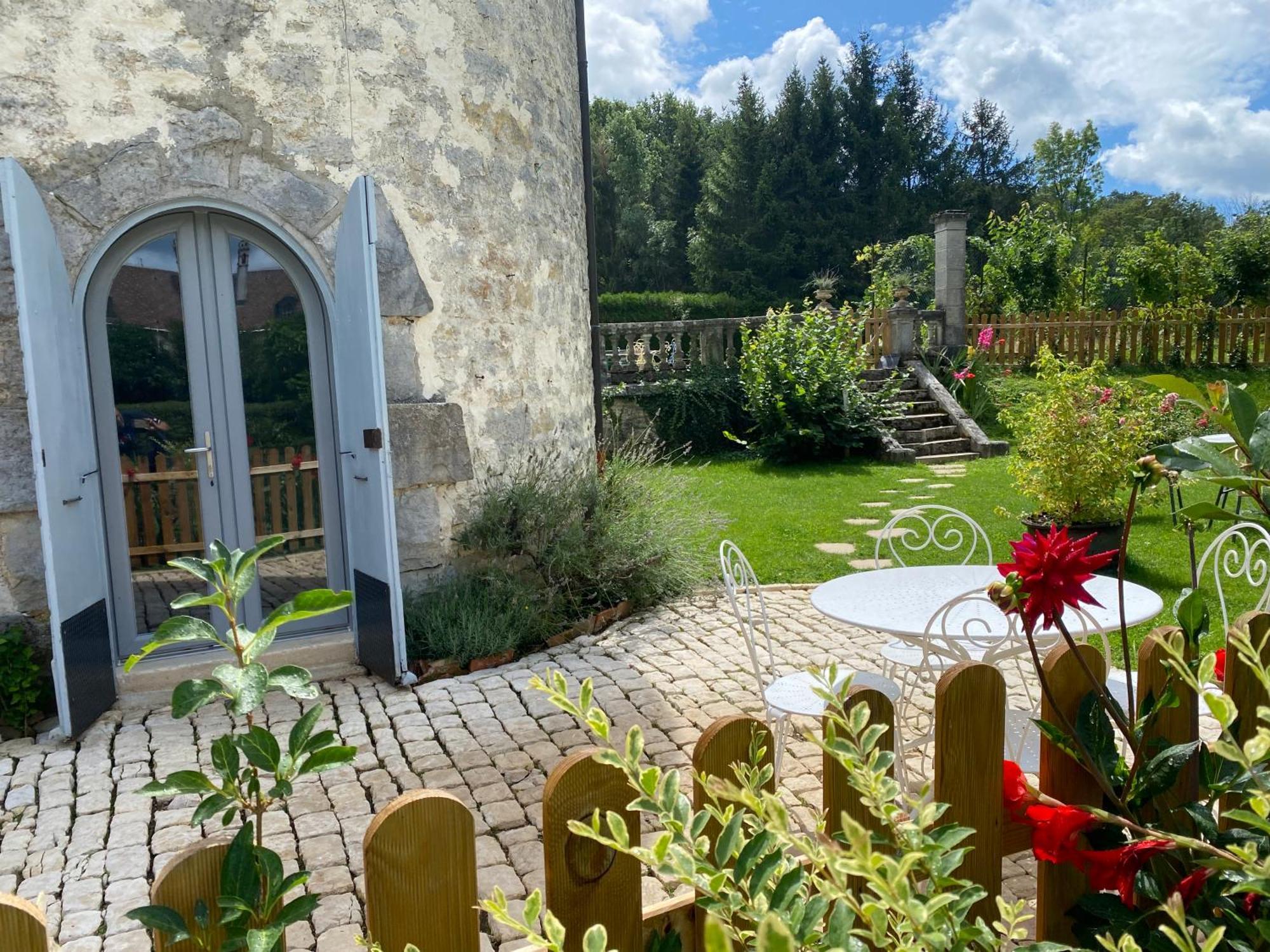Le Colombier De Malpas Bed & Breakfast Quingey Bagian luar foto
